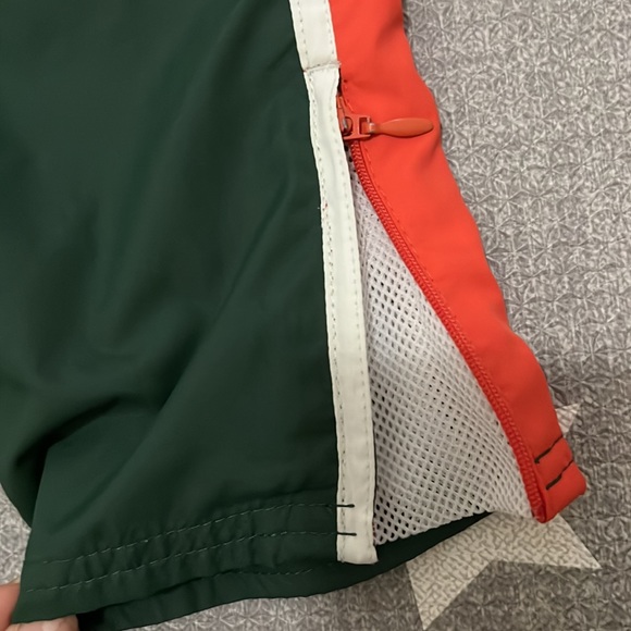 Vintage Majestic University of Miami Hurricanes Tracksuit size 6-12 months - Picture 6 of 6